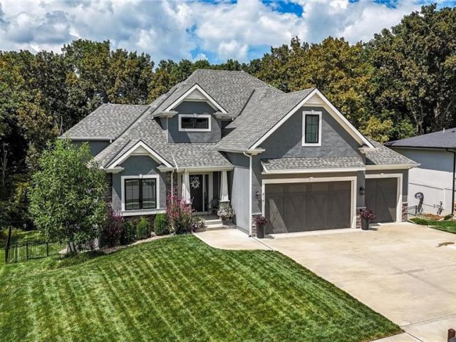 Homes for Sale in Kearney, MO 64060 | 816  Foxglove Lane
