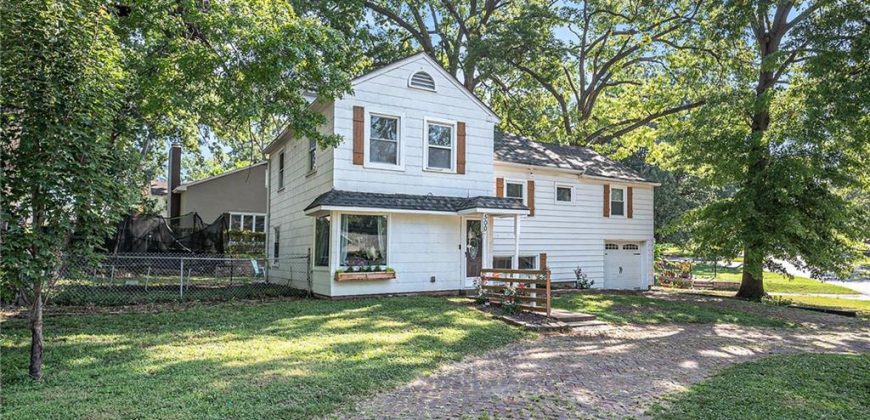 Homes for Sale in Kansas City, MO 64116 | 500 NE 44th Street