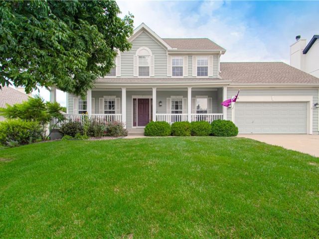 Homes for Sale in Liberty, MO 64068 | 1030  Maple Woods Drive