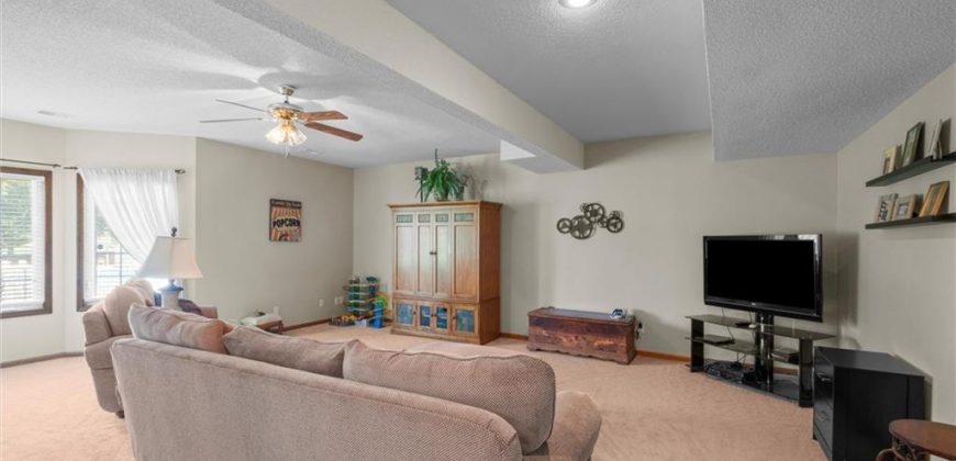 Homes for Sale in Liberty, MO 64068 | 932  Redwood Circle