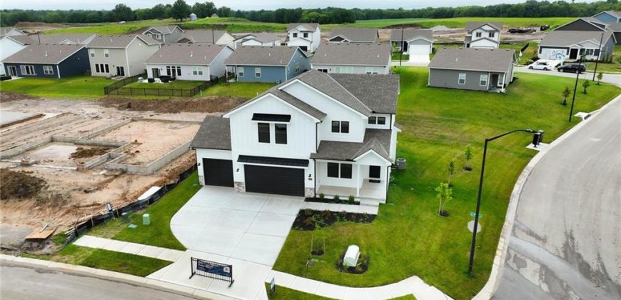 Homes for Sale in Kansas City, MO 64154 | 3000 NW 95th Terrace
