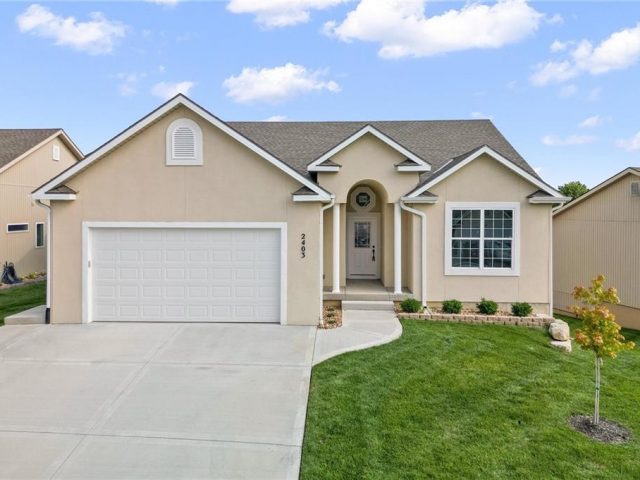 Homes for Sale in Excelsior Springs, MO 64024 | 2409  Merlot Place