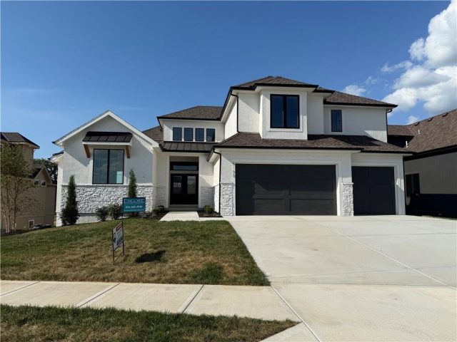 Homes for Sale in Riverside, MO 64150 | 5158 NW 47th Terrace