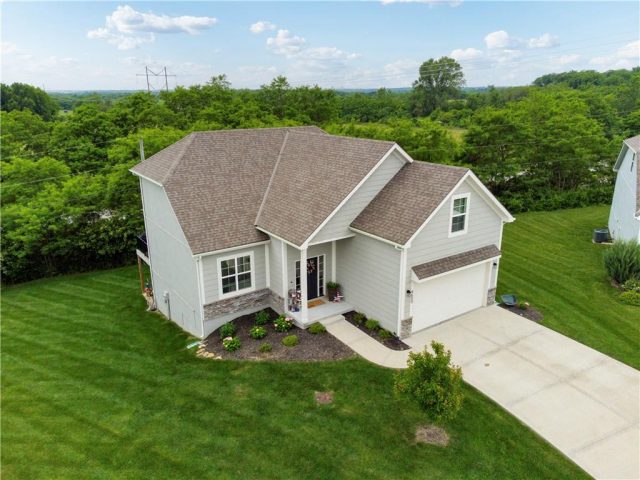 Homes for Sale in Kansas City, MO 64157 | 9600 N Smalley Avenue