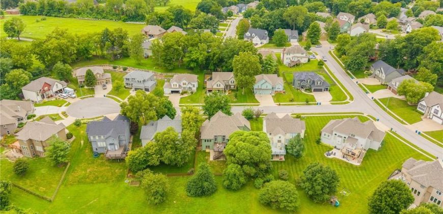 Homes for Sale in Liberty, MO 64068 | 1121  Redwood Place
