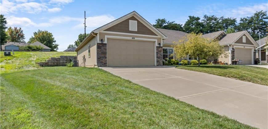 Homes for Sale in Smithville, MO 64089 | 205  Ashmont Drive