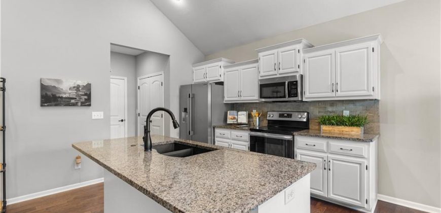 Homes for Sale in Smithville, MO 64089 | 205  Ashmont Drive