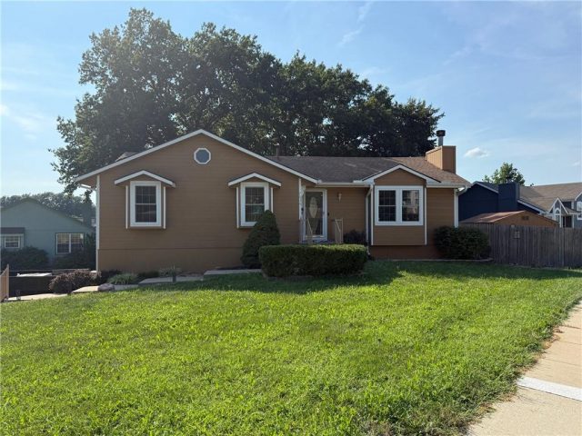 Homes for Sale in Kansas City, MO 64119 | 7634 NE 56th Street