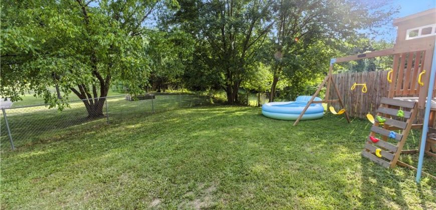 Homes for Sale in Kansas City, MO 64118 | 915 NW 63rd Street
