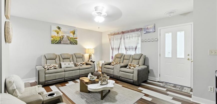 Homes for Sale in Kansas City, MO 64118 | 915 NW 63rd Street