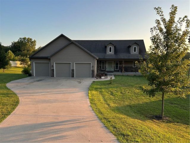 Homes for Sale in Smithville, MO 64089 | 6645 NW STATE RT 92 Highway