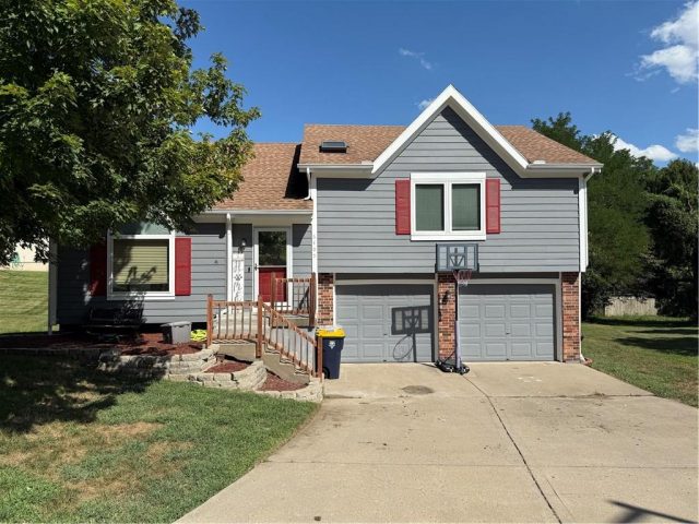 Homes for Sale in Kansas City, MO 64151 | 6405 N Fisk Court