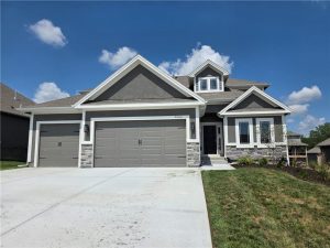 7004-NE-102nd-Court-mls-2503549-image-1