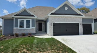 Homes for Sale in Kansas City, MO 64156 | 10216 N Winchester Avenue