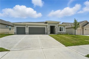 8019-N-Sycamore-Avenue-mls-2533818-image-1