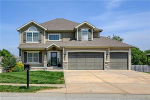 8721-N-Mersington-Avenue-mls-2554953-image-1