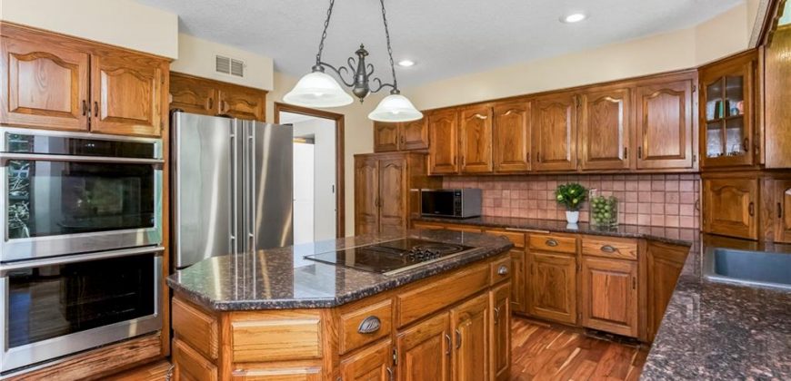 Homes for Sale in Parkville, MO 64152 | 13914 NW Timber Ridge Street