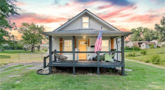 Homes for Sale in Excelsior Springs, MO 64024 | 1004  Hickory Street