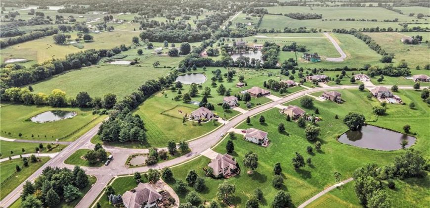 Homes for Sale in Smithville, MO 64089 | 7118 NE 134th Street