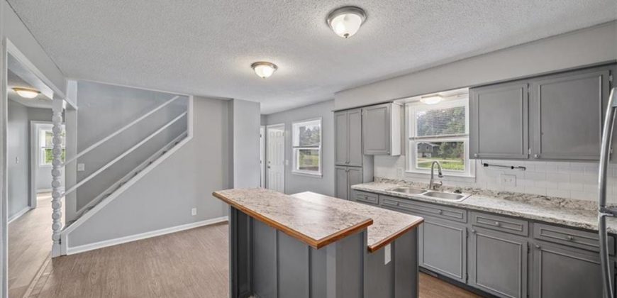 Homes for Sale in Kearney, MO 64060 | 403 E 9th Street