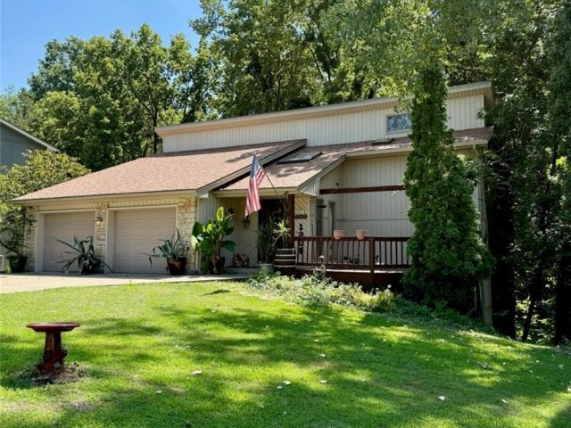 Homes for Sale in Riverside, MO 64150 | 1904 NW 45th Terrace
