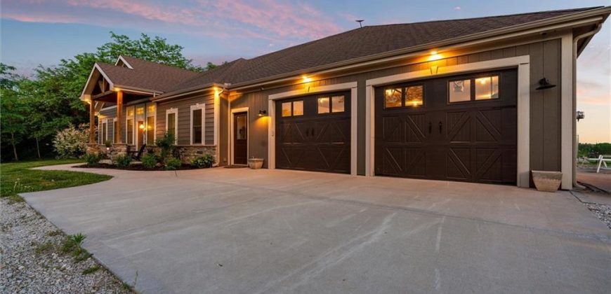 Homes for Sale in Smithville, MO 64492 | 9425 NE 188th Street