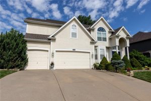 8620-N-Eastern-Avenue-mls-2557223-image-1