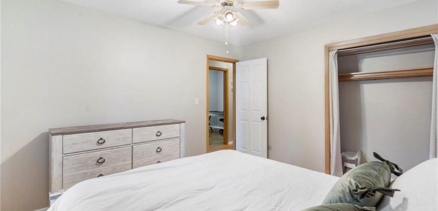 Homes for Sale in Gladstone, MO 64118 | 1505 NE 63rd Street