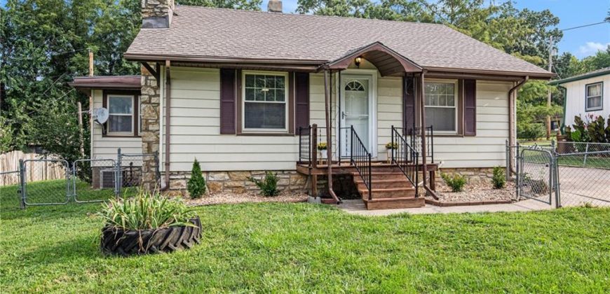 Homes for Sale in Kansas City, MO 64117 | 4512 NE 46th Terrace