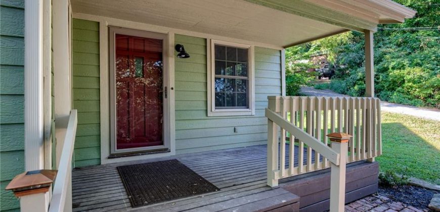 Homes for Sale in Smithville, MO 64089 | 405 S Mill Street