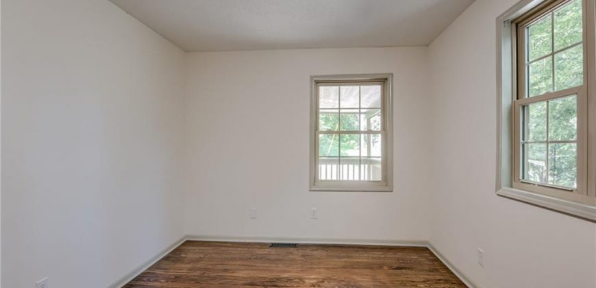 Homes for Sale in Smithville, MO 64089 | 405 S Mill Street