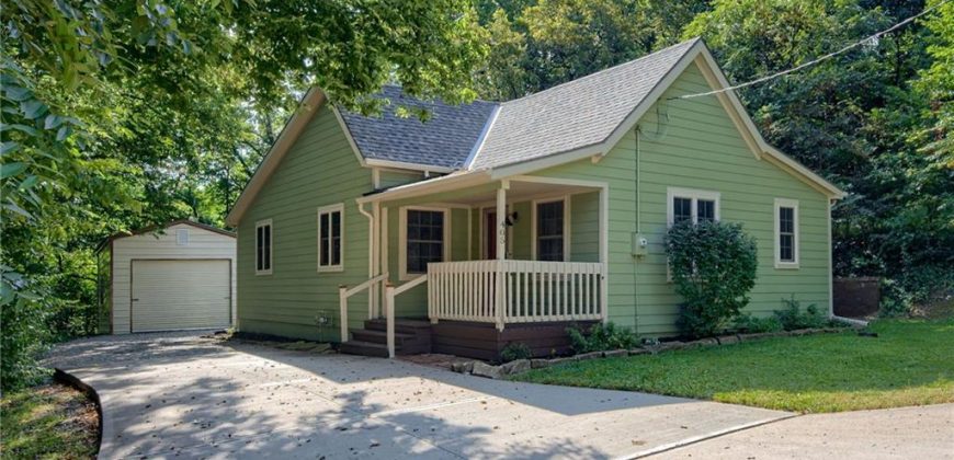Homes for Sale in Smithville, MO 64089 | 405 S Mill Street