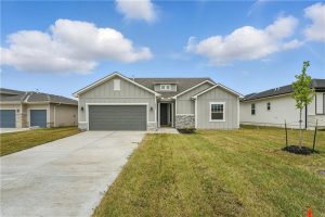 1802-NW-104th-Terrace-mls-2533697-image-1