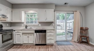 Homes for Sale in Kansas City, MO 64151 | 5516 NW 66th Terrace