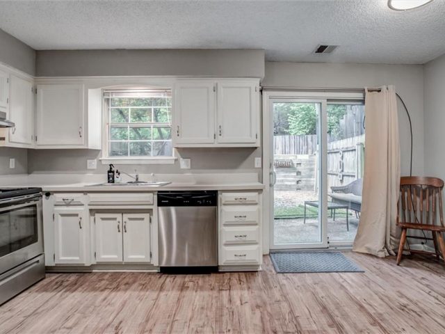 Homes for Sale in Kansas City, MO 64151 | 5516 NW 66th Terrace