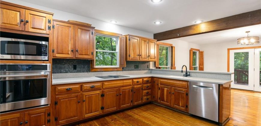 Homes for Sale in Parkville, MO 64152 | 5420 NW Foxhill Road