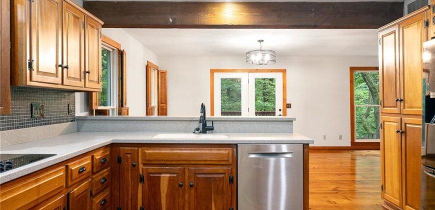 Homes for Sale in Parkville, MO 64152 | 5420 NW Foxhill Road