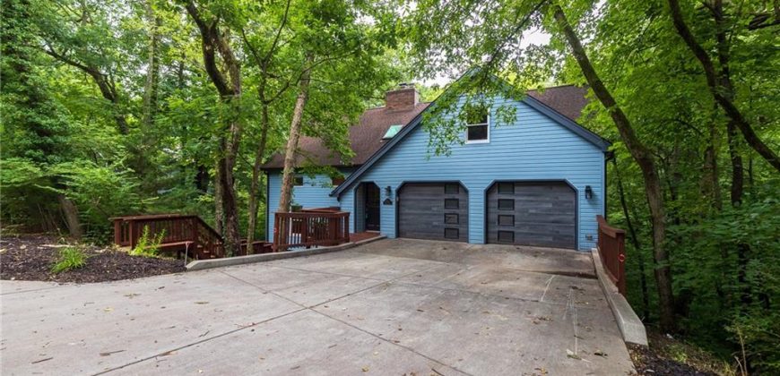 Homes for Sale in Parkville, MO 64152 | 5420 NW Foxhill Road