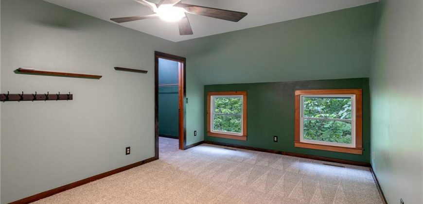 Homes for Sale in Parkville, MO 64152 | 5420 NW Foxhill Road