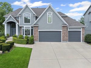 8628-N-Eastern-Avenue-mls-2562112-image-1