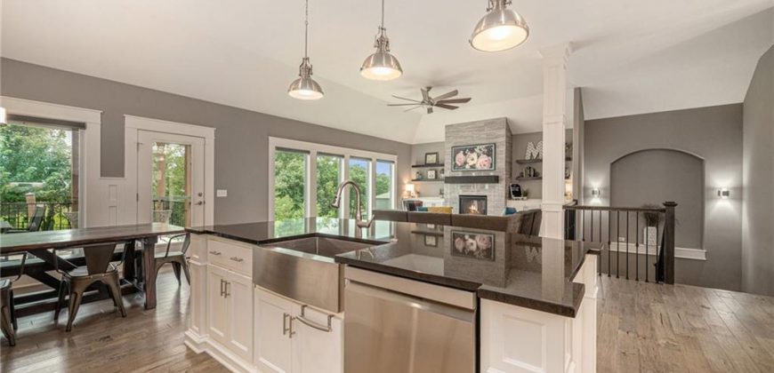 Homes for Sale in Kansas City, MO 64152 | 14445  Summit Ridge