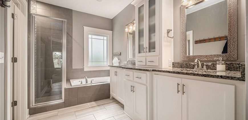 Homes for Sale in Kansas City, MO 64152 | 14445  Summit Ridge