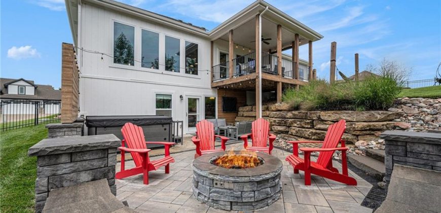 Homes for Sale in Kansas City, MO 64152 | 14445  Summit Ridge