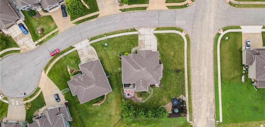 Homes for Sale in Kansas City, MO 64152 | 14445  Summit Ridge