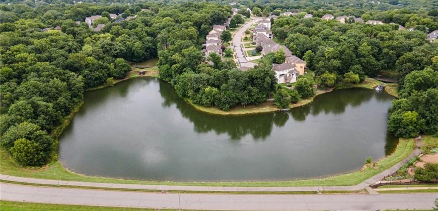 Homes for Sale in Kansas City, MO 64152 | 14445  Summit Ridge