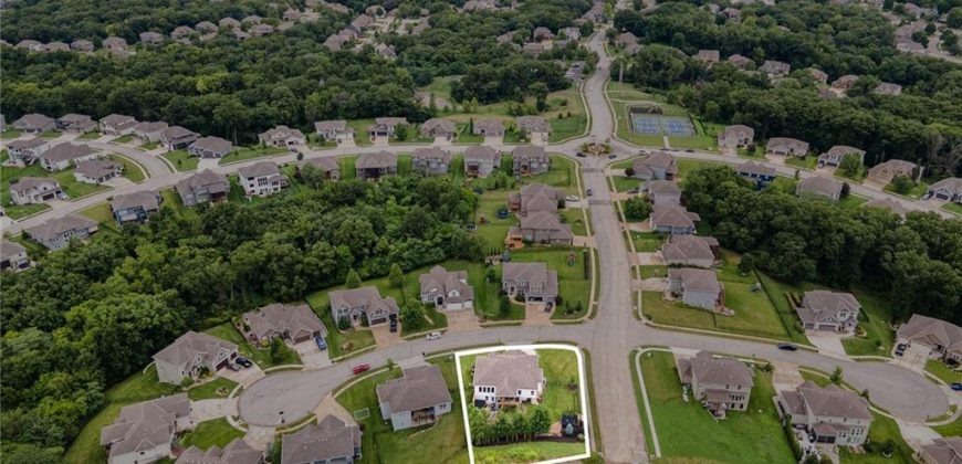 Homes for Sale in Kansas City, MO 64152 | 14445  Summit Ridge