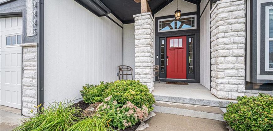 Homes for Sale in Kansas City, MO 64152 | 14445  Summit Ridge