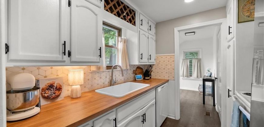 Homes for Sale in Kansas City, MO 64116 | 600 NE 43rd Terrace