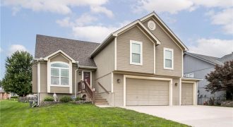 Homes for Sale in Kansas City, MO 64155 | 1112 NW 112th Terrace
