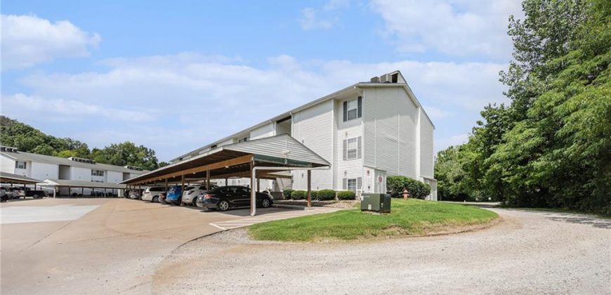 Homes for Sale in Gladstone, MO 64118 | 2427 NE 68th Street